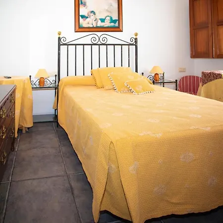 Sleeps 20 With Pool And Wifi Villa *