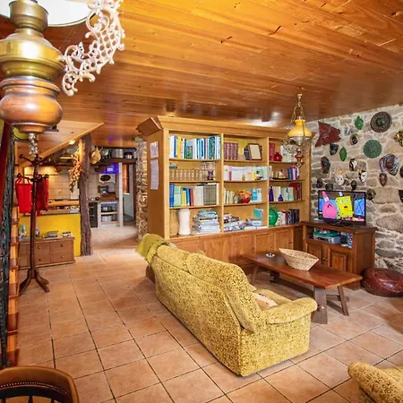 Sleeps 20 With Pool And Wifi Villa Codeseda